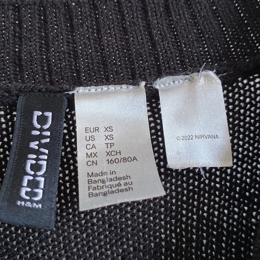 nirvana sweater - Picture 3 of 3